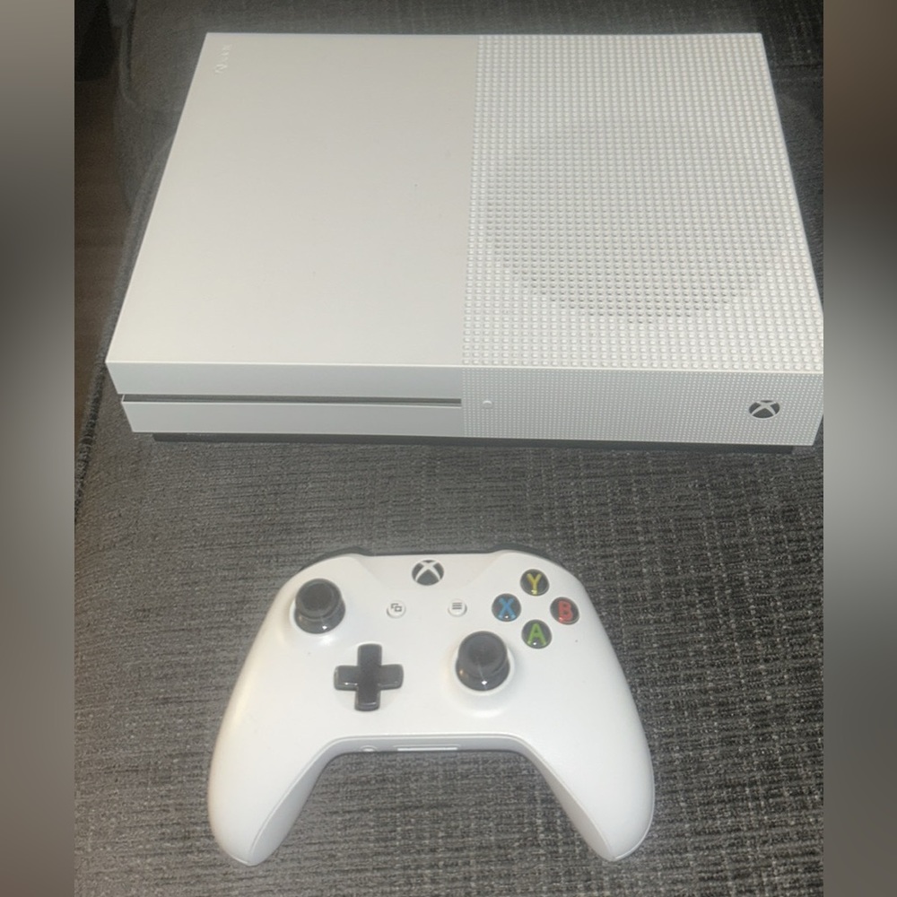 Xbox One S Console with Wireless Controller